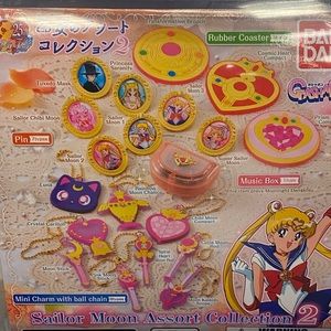 Five Sailor Moon random gashapon!